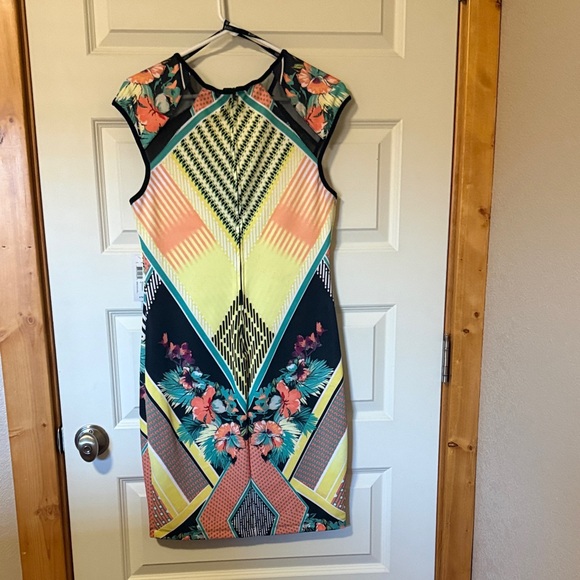 Bisou Bisou Floral Geometric Sheath Dress - Black & Coral - Picture 2 of 7